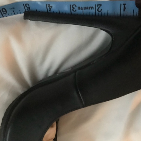 Like NEW Shoe Cult Pointed Toe Stiletto - Picture 8 of 8